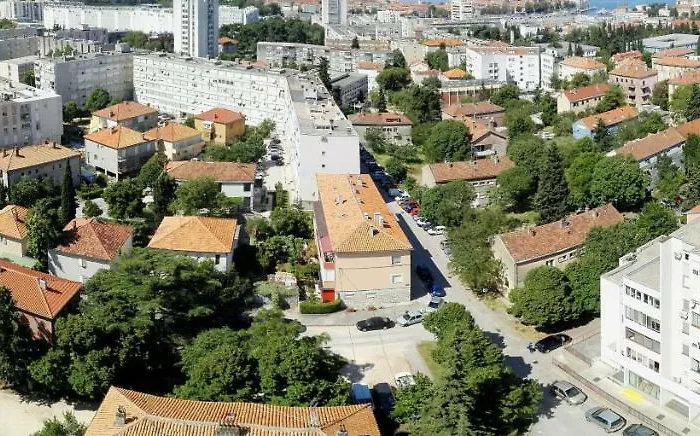 Studio Lanterna Apartment *